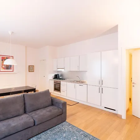 Cozy Vittoria By Postcardsfrom Apartment