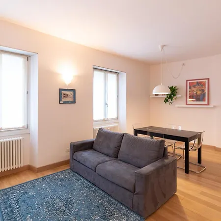 Apartment Cozy Vittoria By Postcardsfrom Verona