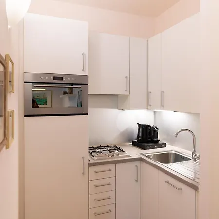 Cozy Vittoria By Postcardsfrom Apartment *