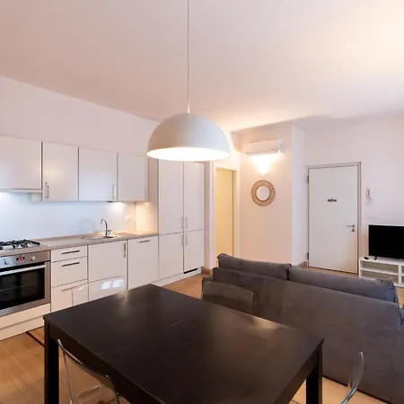 Cozy Vittoria By Postcardsfrom Apartment