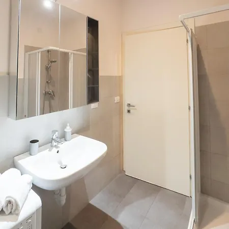 Apartment Cozy Vittoria By Postcardsfrom Verona