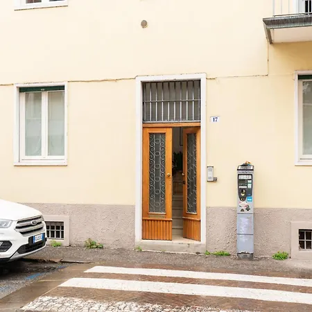 Cozy Vittoria By Postcardsfrom Apartment